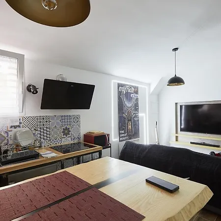 Cozy And Funny In Front Of Vatican Museums - Myflat In *